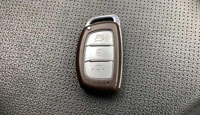 2016 Hyundai Creta SX (O) 1.6 DIESEL, Diesel, Manual, 57,357 km, Key Close Up