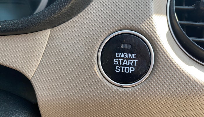 2015 Hyundai Grand i10 SPORTZ 1.2 KAPPA VTVT, Petrol, Manual, 38,403 km, Keyless Start/ Stop Button