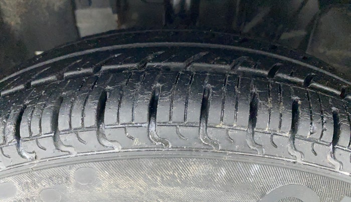 2018 Datsun Redi Go D, Petrol, Manual, 16,647 km, Left Front Tyre Tread