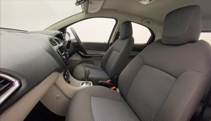 2017 Tata Tiago XZA PETROL, Petrol, Automatic, 90,456 km, Right Side Front Door Cabin