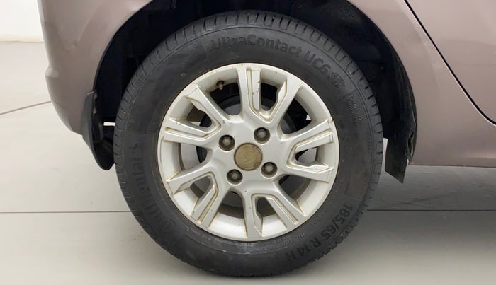 2017 Tata Tiago XZA PETROL, Petrol, Automatic, 90,456 km, Right Rear Wheel
