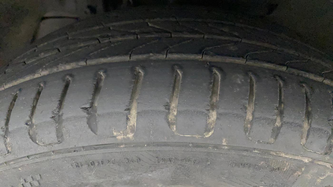 2017 Tata Tiago XZA PETROL, Petrol, Automatic, 90,456 km, Left Front Tyre Tread