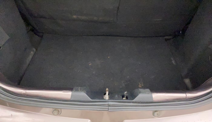 2017 Tata Tiago XZA PETROL, Petrol, Automatic, 90,456 km, Boot Inside