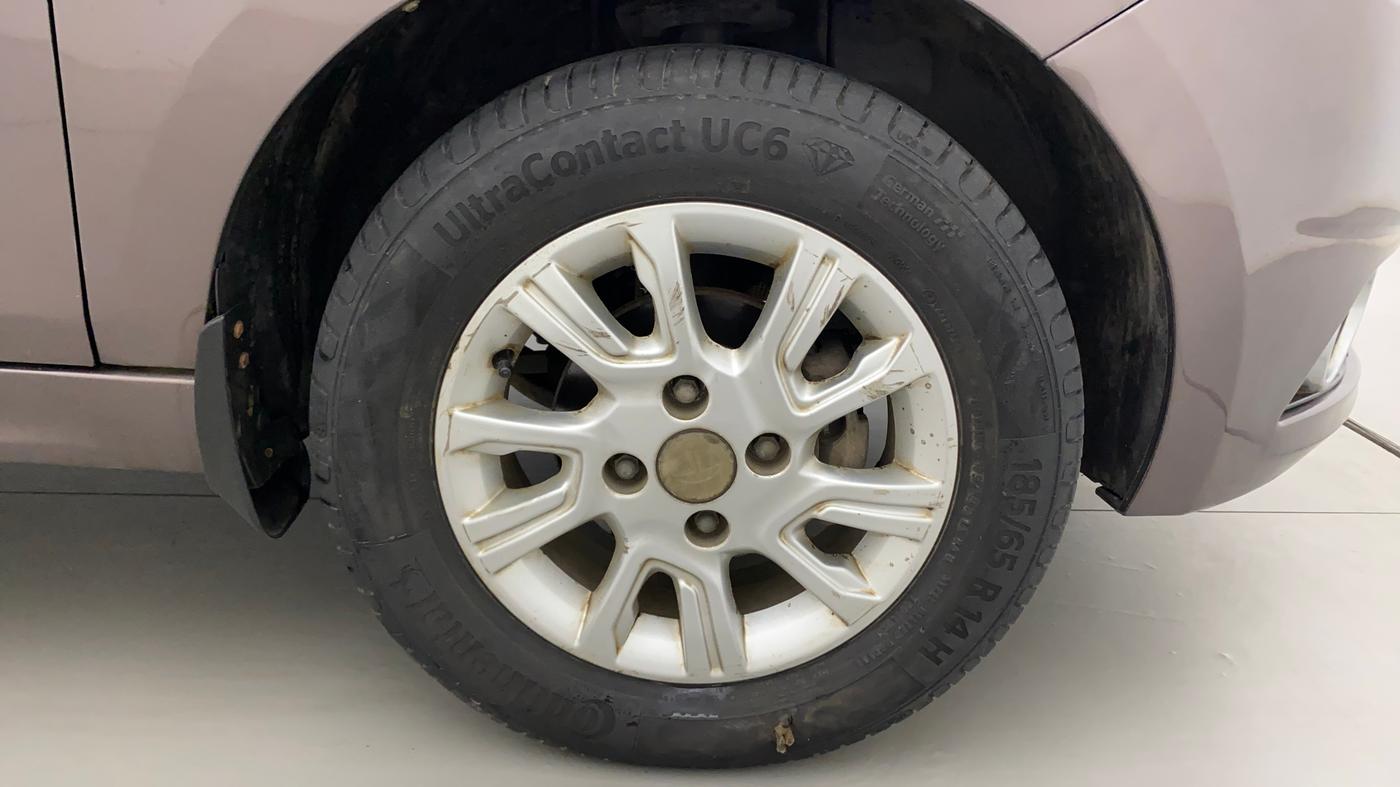 2017 Tata Tiago XZA PETROL, Petrol, Automatic, 90,456 km, Right Front Wheel