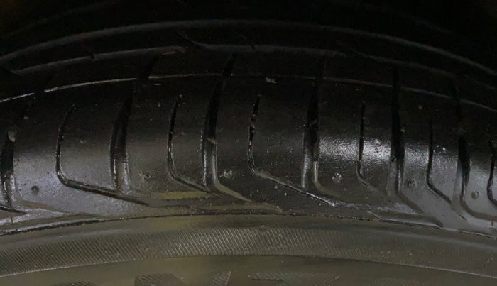 2024 Tata NEXON FEARLESS + S P MT, Petrol, Manual, 21,356 km, Left Rear Tyre Tread