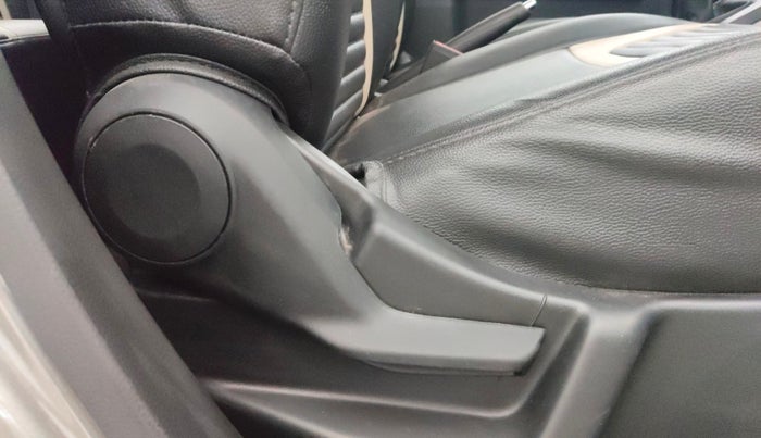 2022 Maruti New Wagon-R VXI 1.0, Petrol, Manual, 7,587 km, Driver Side Adjustment Panel