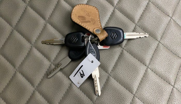 2015 Maruti Alto K10 VXI, Petrol, Manual, 37,399 km, Key Close Up