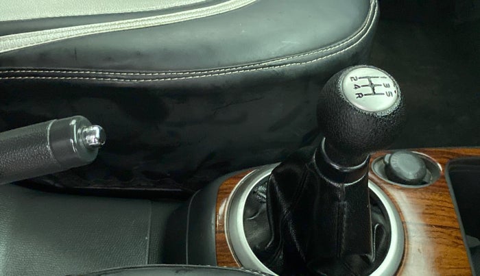 2011 Maruti Swift VDI, Diesel, Manual, 88,210 km, Gear Lever