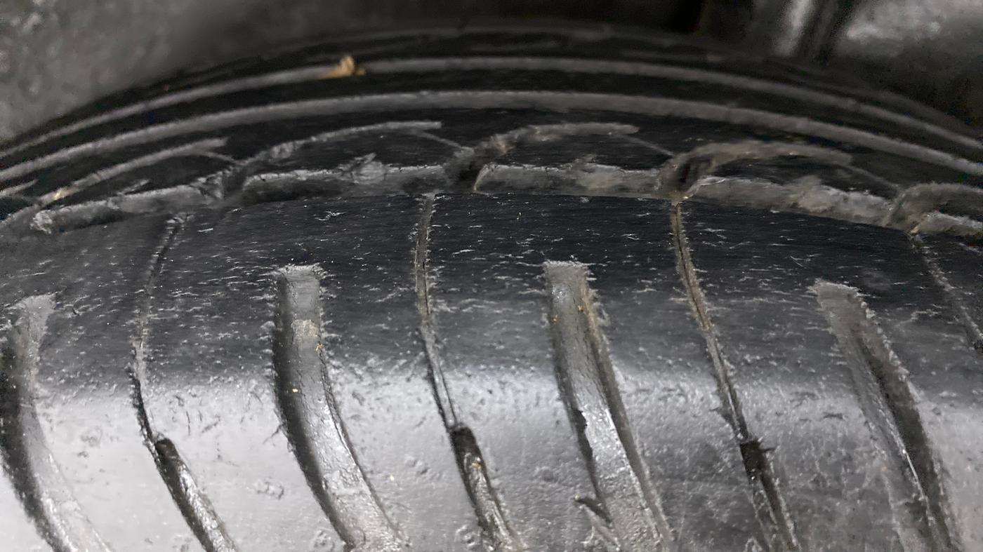 2011 Maruti Swift VDI, Diesel, Manual, 88,210 km, Left Rear Tyre Tread