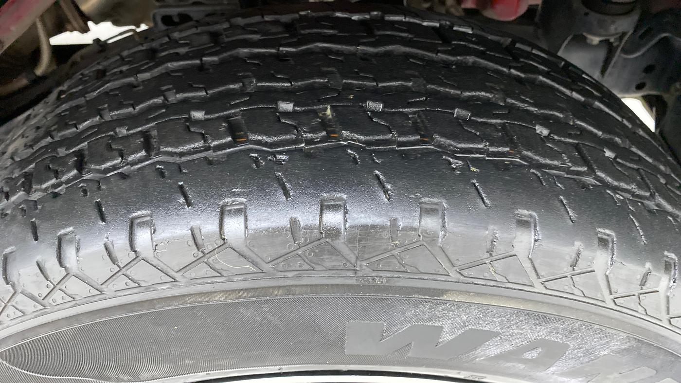 2020 Mahindra Thar AX MT D 4WD ST, Diesel, Manual, 58,090 km, Right Front Tyre Tread