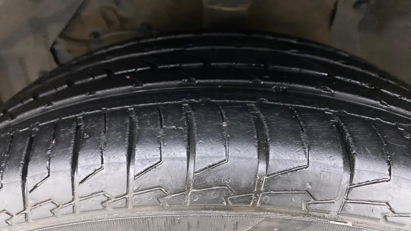 2020 Maruti S Cross ALPHA 1.5 SMART HYBRID, Petrol, Manual, 12,902 km, Left Front Tyre Tread