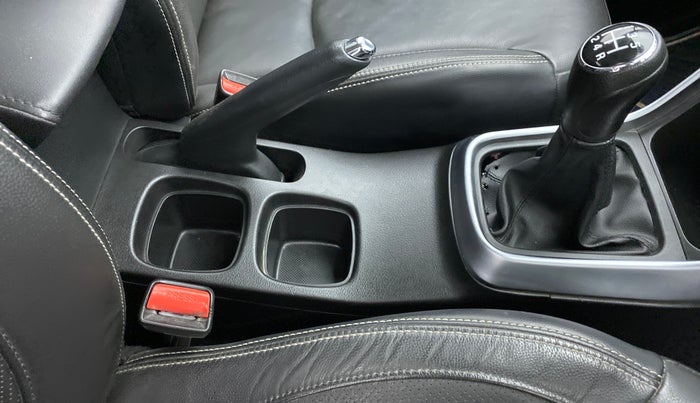 2020 Maruti S Cross ALPHA 1.5 SMART HYBRID, Petrol, Manual, 12,902 km, Gear Lever