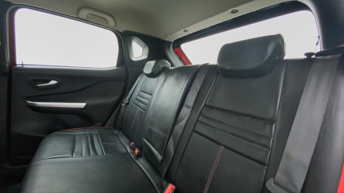 2021 Nissan MAGNITE XV PREMIUM MT DUAL TONE, Petrol, Manual, 31,073 km, Right Side Rear Door Cabin