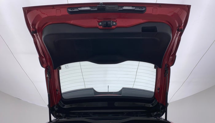 2021 Nissan MAGNITE XV PREMIUM MT DUAL TONE, Petrol, Manual, 31,073 km, Boot Door Open