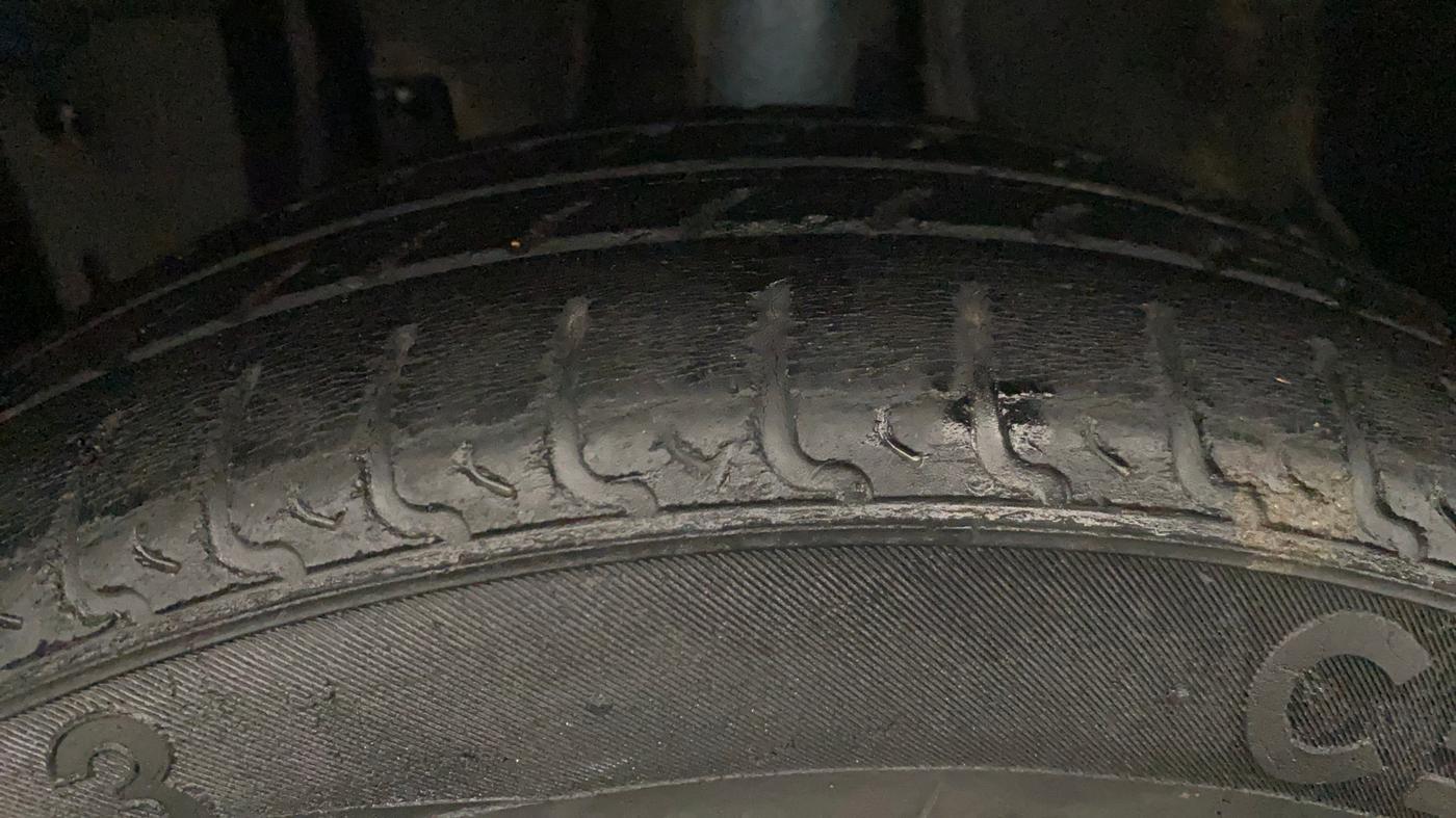 2014 Datsun Go T, Petrol, Manual, 60,450 km, Left Front Tyre Tread