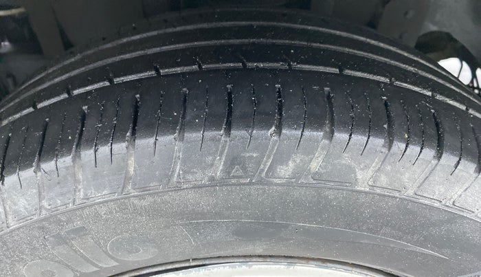 2020 Mahindra Scorpio S5, Diesel, Manual, 61,120 km, Left Front Tyre Tread