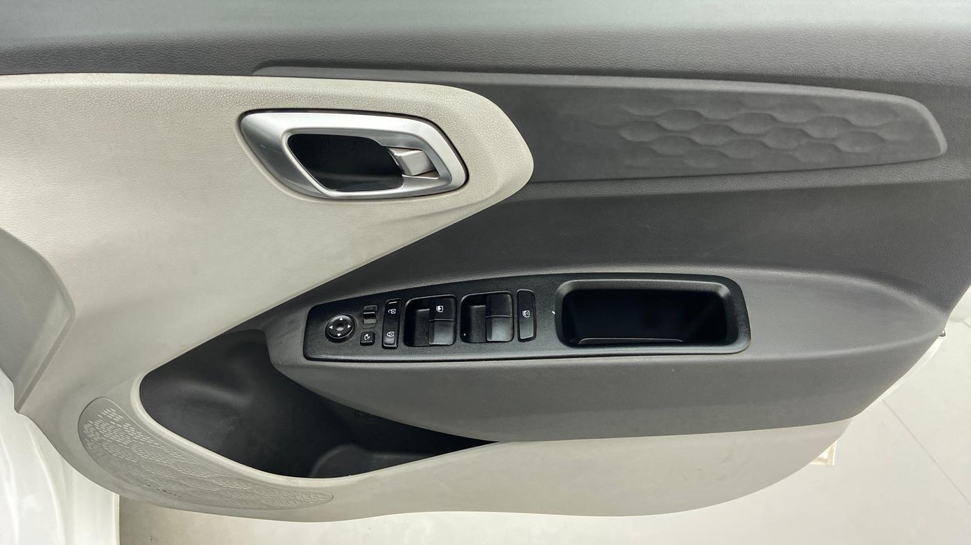 2020 Hyundai GRAND I10 NIOS SPORTZ 1.2 AT, Petrol, Automatic, 16,596 km, Driver Side Door Panels Control
