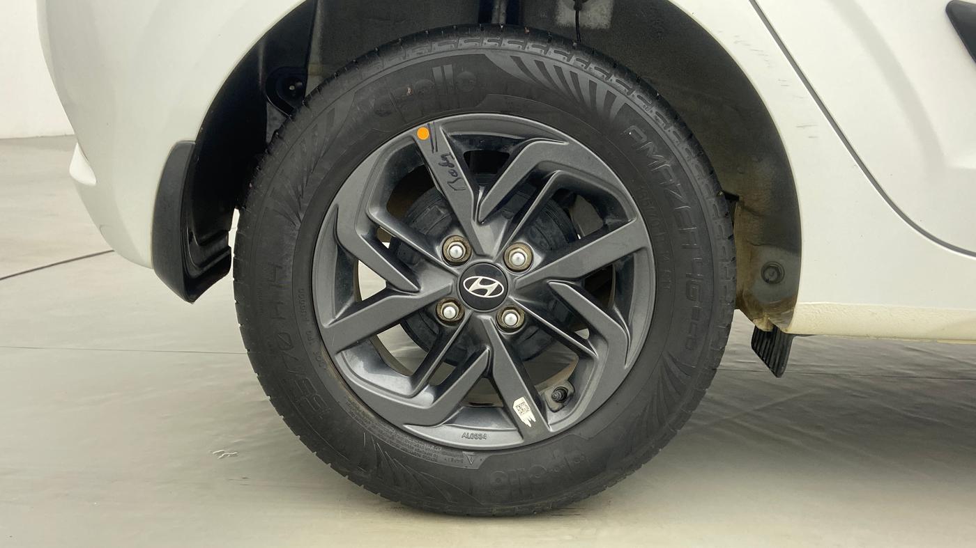 2020 Hyundai GRAND I10 NIOS SPORTZ 1.2 AT, Petrol, Automatic, 16,596 km, Right Rear Wheel