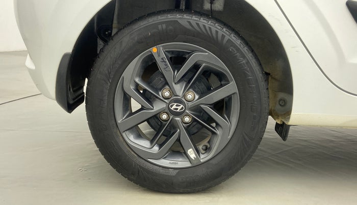 2020 Hyundai GRAND I10 NIOS SPORTZ 1.2 AT, Petrol, Automatic, 16,596 km, Right Rear Wheel