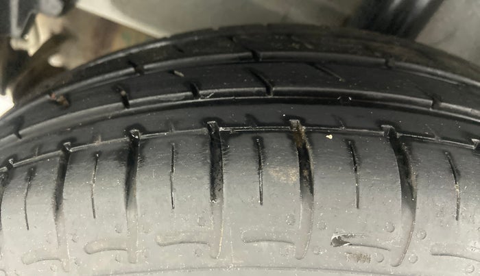 2020 Hyundai GRAND I10 NIOS SPORTZ 1.2 AT, Petrol, Automatic, 16,596 km, Right Rear Tyre Tread