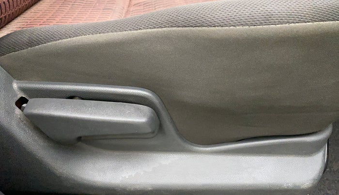 2013 Maruti Ritz VXI, Petrol, Manual, 62,232 km, Driver Side Adjustment Panel