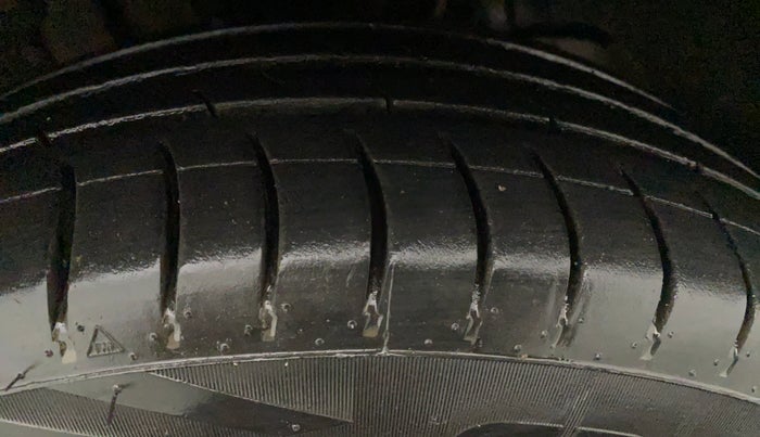 2021 Tata Tiago XTA PETROL, Petrol, Automatic, 13,871 km, Right Front Tyre Tread