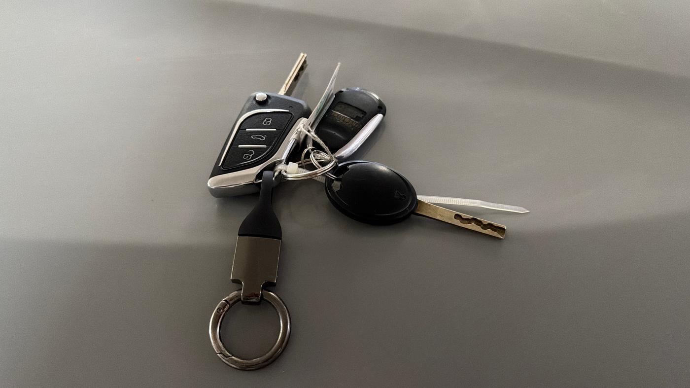 2023 Tata Harrier SMART (O), Diesel, Manual, 38,340 km, Key Close Up