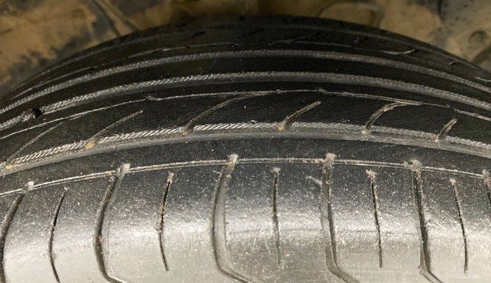2019 Hyundai NEW SANTRO SPORTZ 1.1, Petrol, Manual, 16,264 km, Right Front Tyre Tread