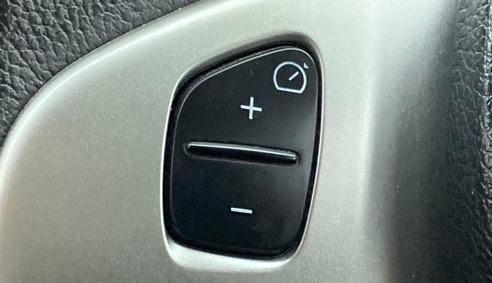 2017 Nissan Terrano XV PREMIUM 110 PS AMT DEISEL, Diesel, Automatic, 36,197 km, Adaptive Cruise Control