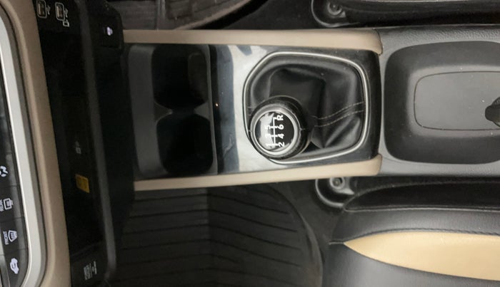 2023 Honda ELEVATE VX MT, Petrol, Manual, 52,077 km, Gear Lever