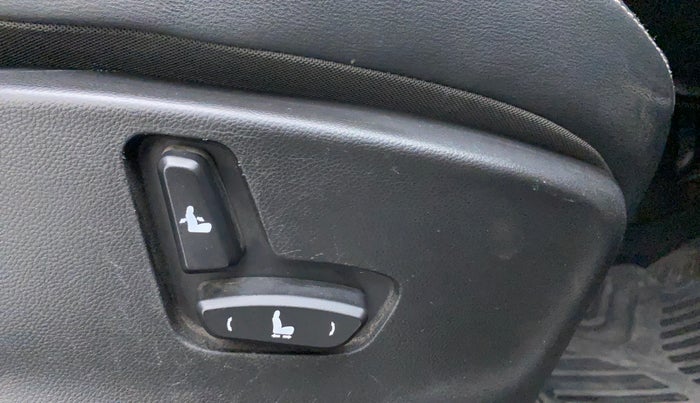 2020 MG HECTOR SHARP 2.0 DIESEL, Diesel, Manual, 74,145 km, Driver Side Adjustment Panel
