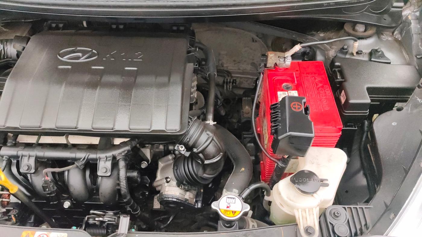 2017 Hyundai Grand i10 SPORTZ 1.2 KAPPA VTVT, Petrol, Manual, 46,673 km, Engine View - Left