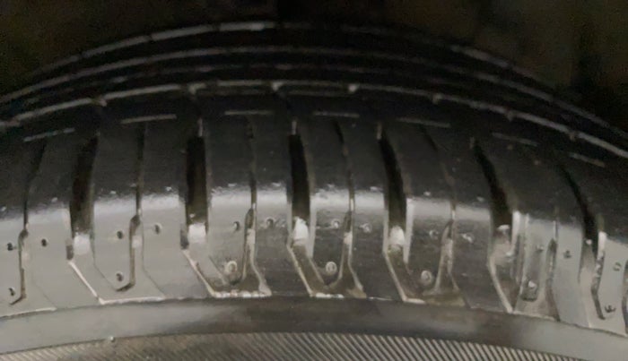 2020 Hyundai Verna SX 1.5 VTVT IVT, Petrol, Automatic, 6,800 km, Left Rear Tyre Tread