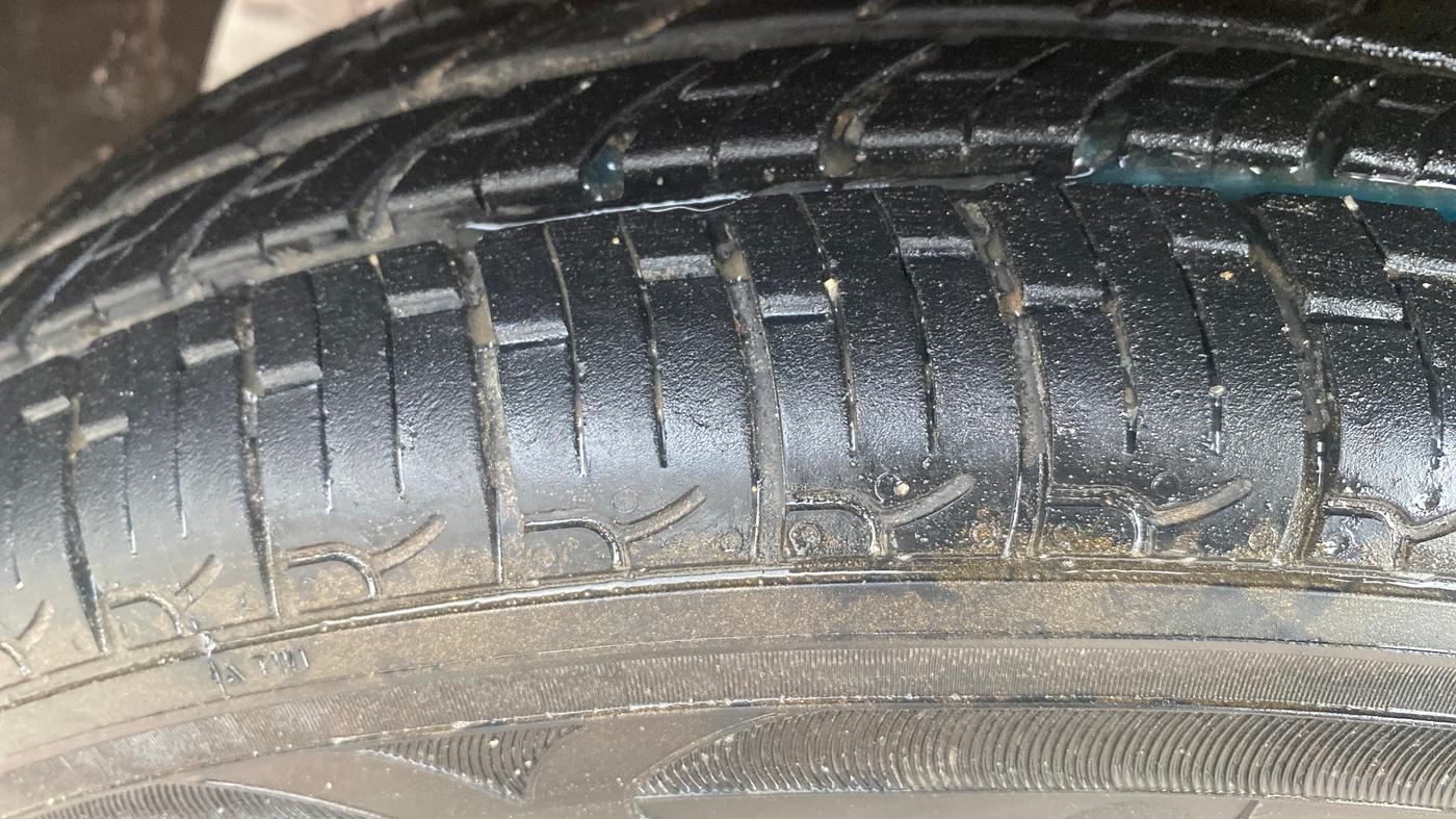 2016 Tata Tiago XM PETROL, Petrol, Manual, 55,896 km, Left Front Tyre Tread