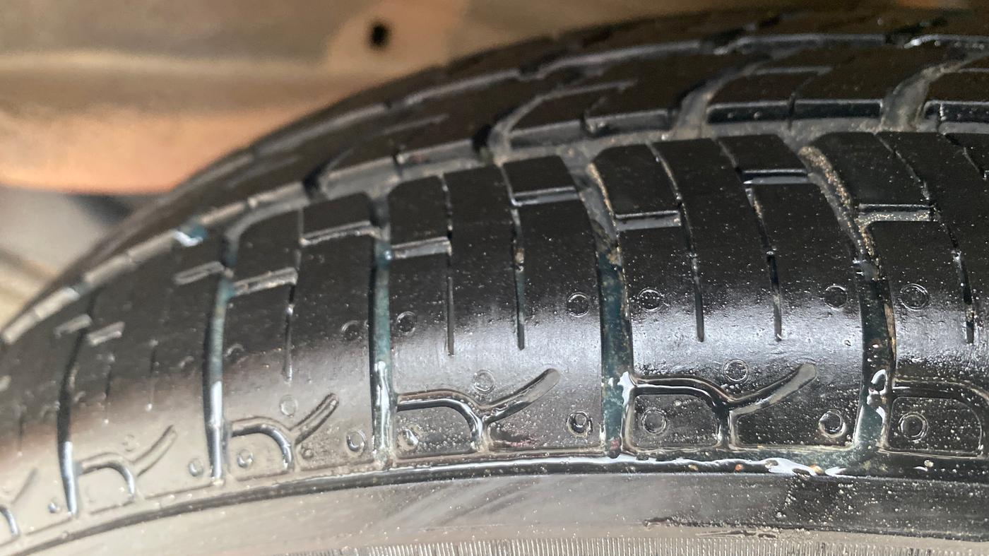 2016 Tata Tiago XM PETROL, Petrol, Manual, 55,896 km, Left Rear Tyre Tread
