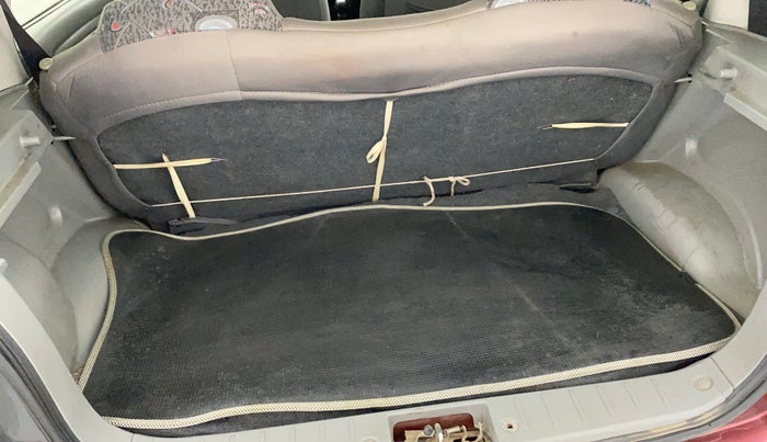 2011 Maruti Alto K10 LXI, Petrol, Manual, 42,237 km, Dicky (Boot door) - Parcel tray missing