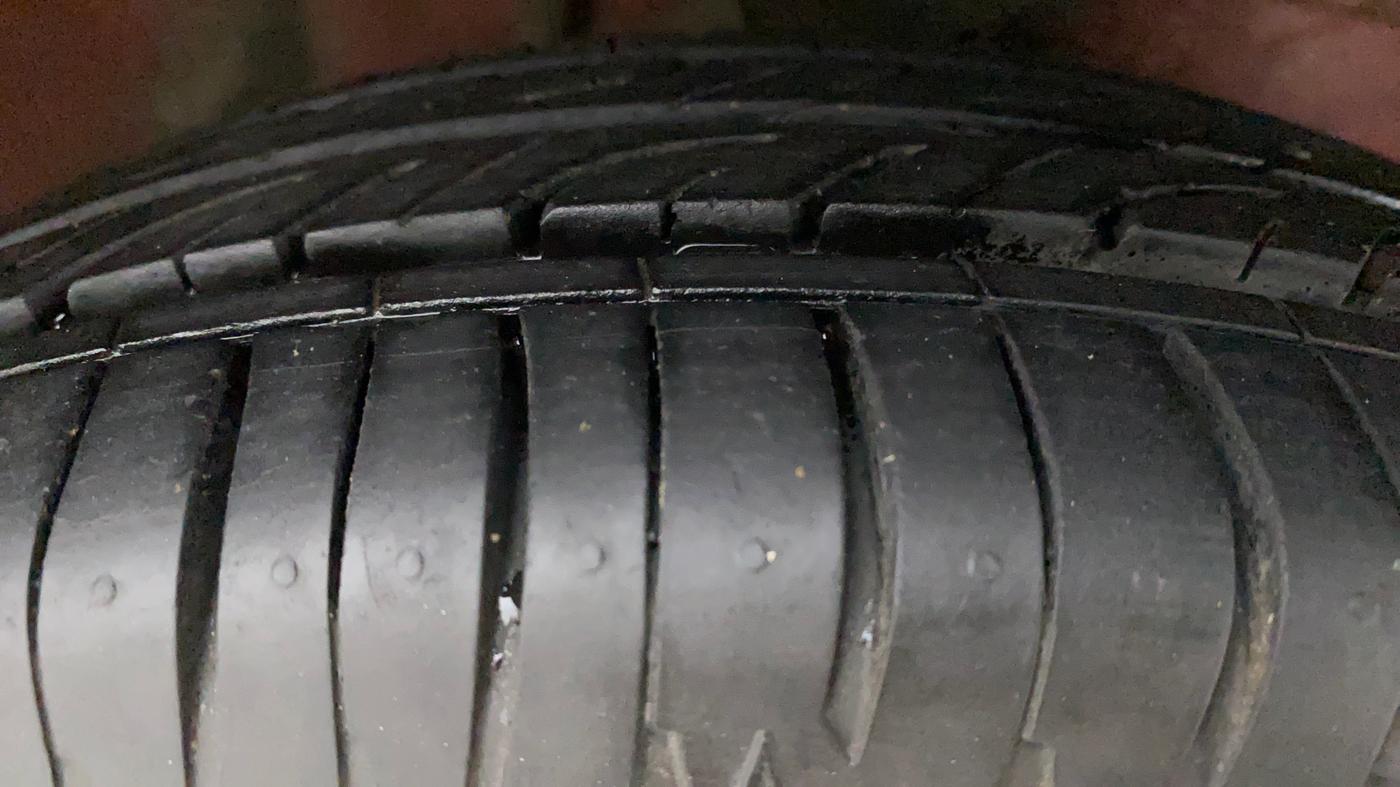 2011 Maruti Alto K10 LXI, Petrol, Manual, 42,237 km, Right Front Tyre Tread