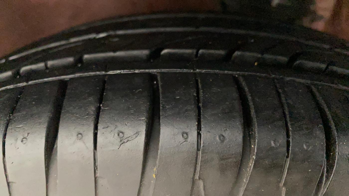 2011 Maruti Alto K10 LXI, Petrol, Manual, 42,237 km, Left Front Tyre Tread