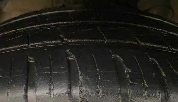 2018 Hyundai NEW SANTRO MAGNA AMT, Petrol, Automatic, 34,584 km, Left Front Tyre Tread