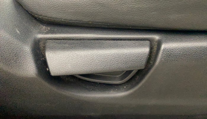 2018 Hyundai NEW SANTRO MAGNA AMT, Petrol, Automatic, 34,584 km, Driver Side Adjustment Panel