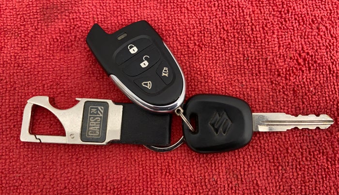 2018 Maruti Celerio VXI CNG D, CNG, Manual, 30,488 km, Key Close Up
