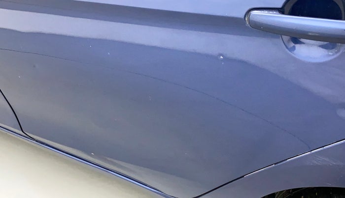 2019 Maruti Ciaz SIGMA 1.5 SHVS MT  PETROL, Petrol, Manual, 83,405 km, Rear left door - Minor scratches