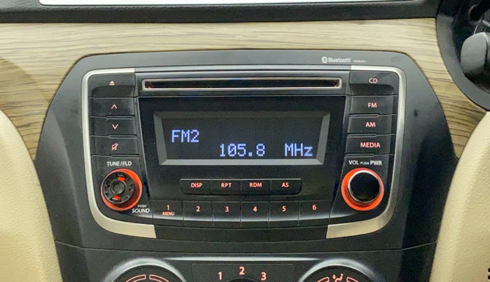 2019 Maruti Ciaz SIGMA 1.5 SHVS MT  PETROL, Petrol, Manual, 83,405 km, Infotainment system - Button has minor damage