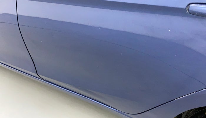 2019 Maruti Ciaz SIGMA 1.5 SHVS MT  PETROL, Petrol, Manual, 83,405 km, Rear left door - Slightly dented