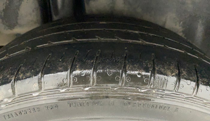 2019 Maruti Ciaz SIGMA 1.5 SHVS MT  PETROL, Petrol, Manual, 83,405 km, Right Rear Tyre Tread