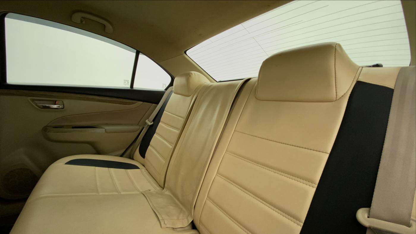 2019 Maruti Ciaz SIGMA 1.5 SHVS MT  PETROL, Petrol, Manual, 83,405 km, Right Side Rear Door Cabin