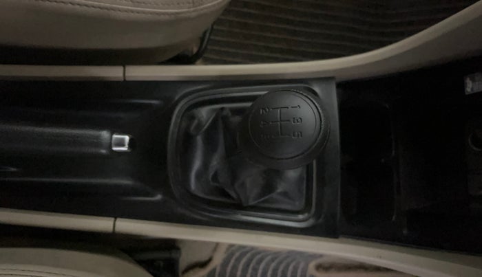 2019 Maruti Ciaz SIGMA 1.5 SHVS MT  PETROL, Petrol, Manual, 82,562 km, Gear Lever