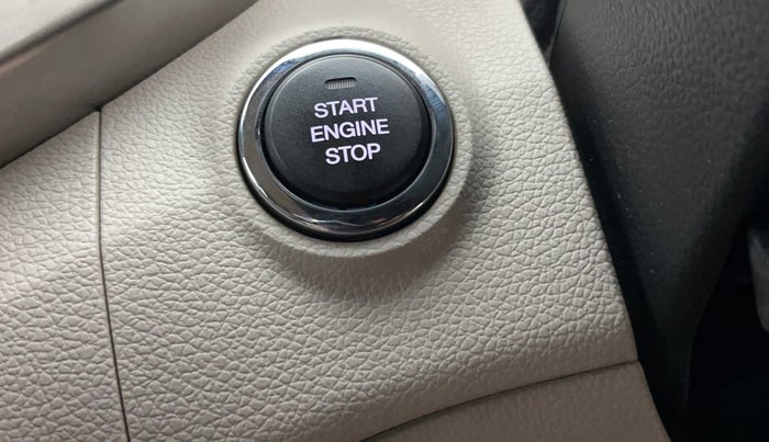 2019 Mahindra XUV300 W8 1.5 DIESEL, Diesel, Manual, 88,401 km, Keyless Start/ Stop Button