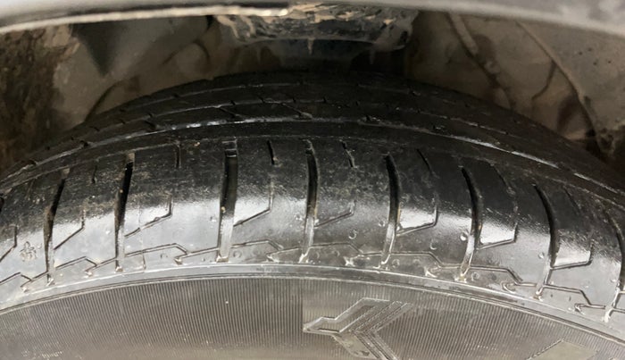 2019 Mahindra XUV300 W8 1.5 DIESEL, Diesel, Manual, 88,401 km, Right Front Tyre Tread