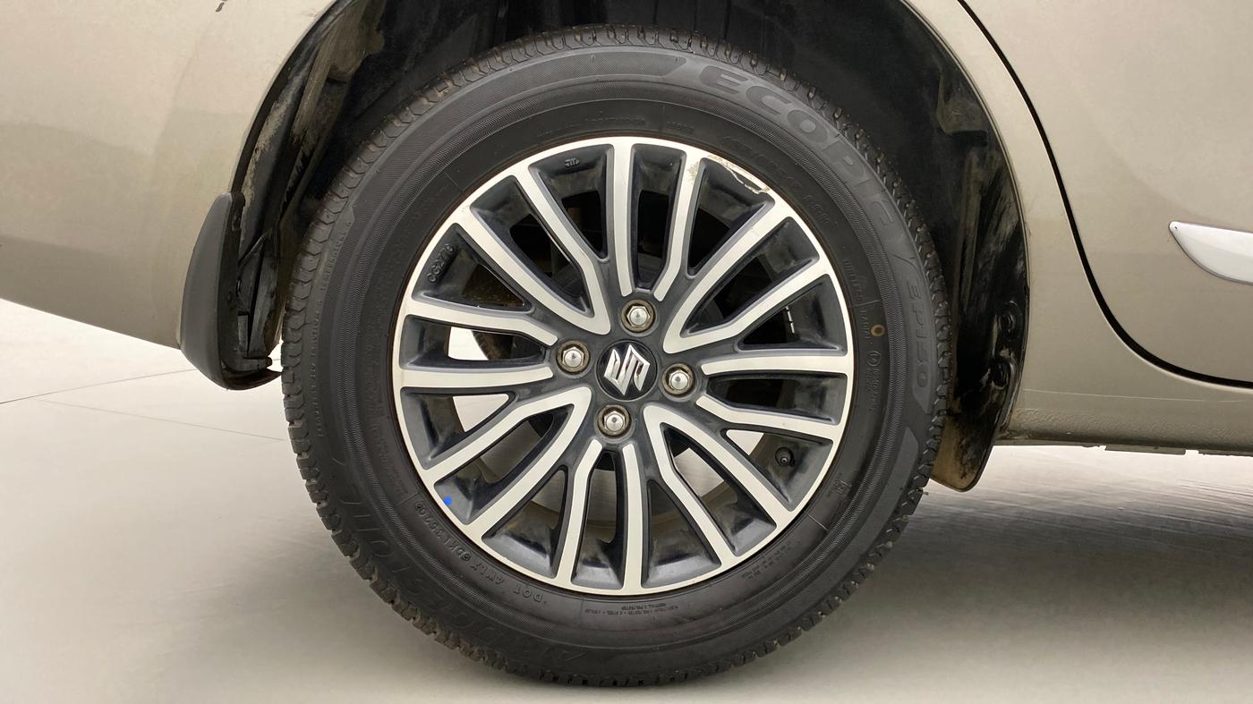 2018 Maruti Dzire ZXI Plus AMT, Petrol, Automatic, 15,805 km, Right Rear Wheel